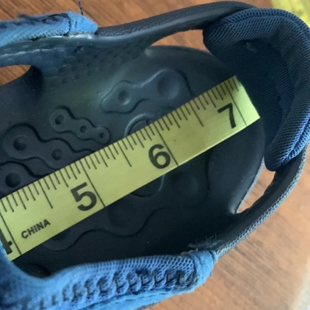 Crocs Kids Navy Blue Water Shoe Clog Sz 10/12